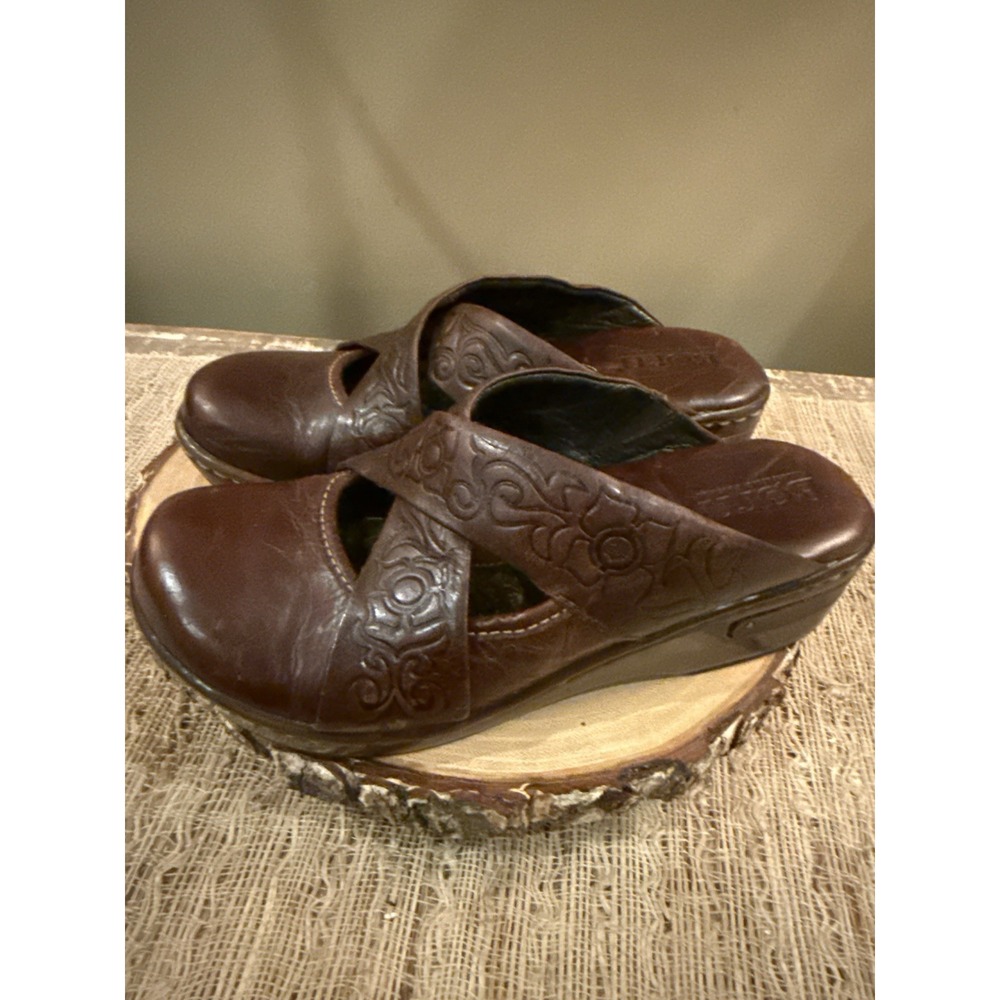 BOC Born Crisscross Cutout Mahogany Leather Boho Clog Mules Womens Boho Sz-8